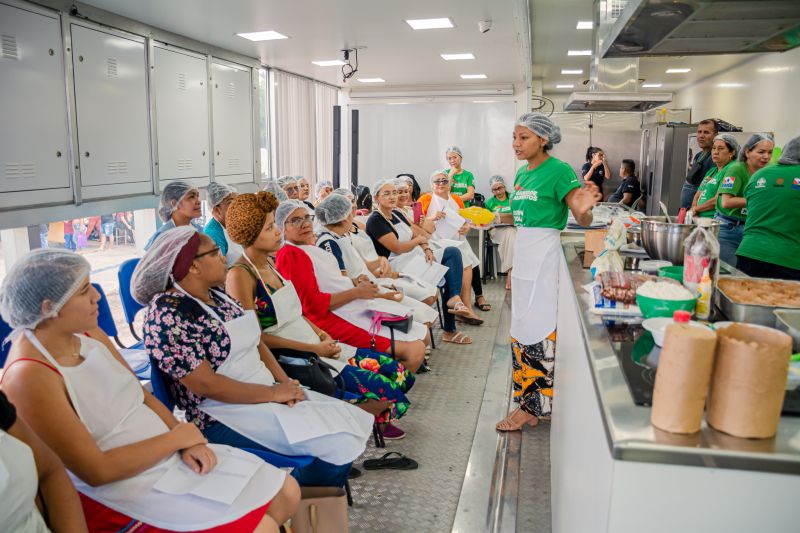  <div class='credito_fotos'>Foto: Karla Reis &nbsp;&nbsp;|&nbsp;&nbsp; <a href='/midias/2025/originais/8035_ccf7a8aa-d975-a3d8-a46b-a376b5962cae.jpg' download><i class='fa-solid fa-download'></i> Download</a></div>