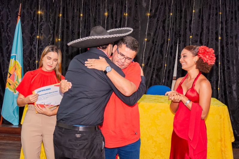  <div class='credito_fotos'>Foto: Karla Reis &nbsp;&nbsp;|&nbsp;&nbsp; <a href='/midias/2025/originais/8036_baf8d312-0aad-48be-aed9-5fc1e76f1b65.jpg' download><i class='fa-solid fa-download'></i> Download</a></div>