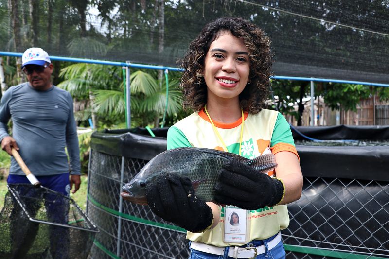 ENCERRAMENTO DO SEMINÁRIO DE PLANEJAMENTO SEMAGRI - VISITA A PROPRIEDADE SO SR LUIZ <div class='credito_fotos'>Foto: Márcio Souza &nbsp;&nbsp;|&nbsp;&nbsp; <a href='/midias/2025/originais/8050_31337d15-6b57-01c3-22d6-eae98e341375.jpg' download><i class='fa-solid fa-download'></i> Download</a></div>
