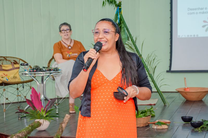  <div class='credito_fotos'>Foto: Karla Reis &nbsp;&nbsp;|&nbsp;&nbsp; <a href='/midias/2025/originais/8051_52313235-e7bf-e9d4-539a-6f7f76a44f3e.jpg' download><i class='fa-solid fa-download'></i> Download</a></div>