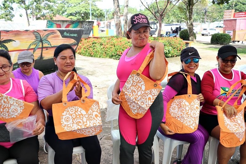 Aulão de Ritmos e outros Serviços - Semana da Mulher <div class='credito_fotos'>Foto: Márcio Souza &nbsp;&nbsp;|&nbsp;&nbsp; <a href='/midias/2025/originais/8085_31364618-31a0-0a3a-e40e-74af352fc79f.jpg' download><i class='fa-solid fa-download'></i> Download</a></div>