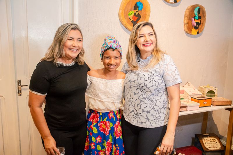  <div class='credito_fotos'>Foto: Karla Reis &nbsp;&nbsp;|&nbsp;&nbsp; <a href='/midias/2025/originais/8090_e8dc1da3-ebeb-a554-3123-f5f51340267a.jpg' download><i class='fa-solid fa-download'></i> Download</a></div>