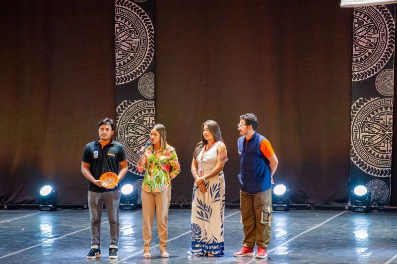  <div class='credito_fotos'>Foto: Karla Reis &nbsp;&nbsp;|&nbsp;&nbsp; <a href='/midias/2025/originais/9183_857dd5a1-86ae-c7ad-f205-ef112a62f5db.jpg' download><i class='fa-solid fa-download'></i> Download</a></div>