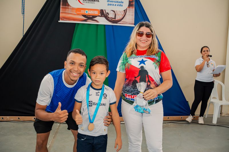  <div class='credito_fotos'>Foto: Karla Reis &nbsp;&nbsp;|&nbsp;&nbsp; <a href='/midias/2025/originais/9193_40271a7c-7477-7b3a-ab8d-b6218598f7b3.jpg' download><i class='fa-solid fa-download'></i> Download</a></div>