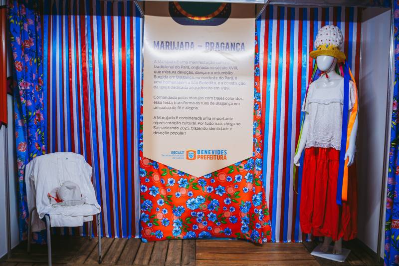 Sassaricando 2025 estreia com sucesso e lota arena cultural