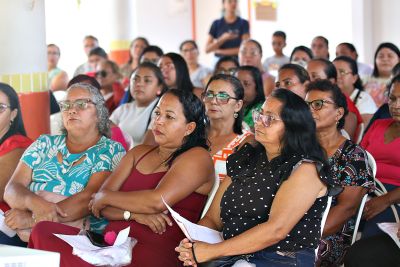 notícia: Manipuladores e Auxiliares de Alimentação Escolar recebem 1ª formação de 2025