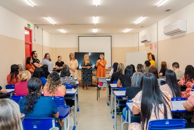 galeria: AULA INAUGURAL DE PÓS GRADUAÇÃO DE PROFESSORES DA RME NA USIPAZ BENEVIDES