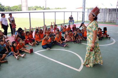 notícia: Ciclo formativo de Letramento Racial é desenvolvido com as crianças do CMEI Profa. Katia Simony, no Murinin