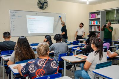 galeria: CURSO DE INGLÊS EM PREPARAÇÃO PRA COP 30 - ESCOLA ANA TELLES