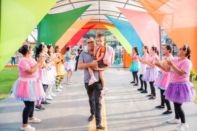 notícia: Comunidade escolar de Benevides dá show de alegria no retorno às aulas