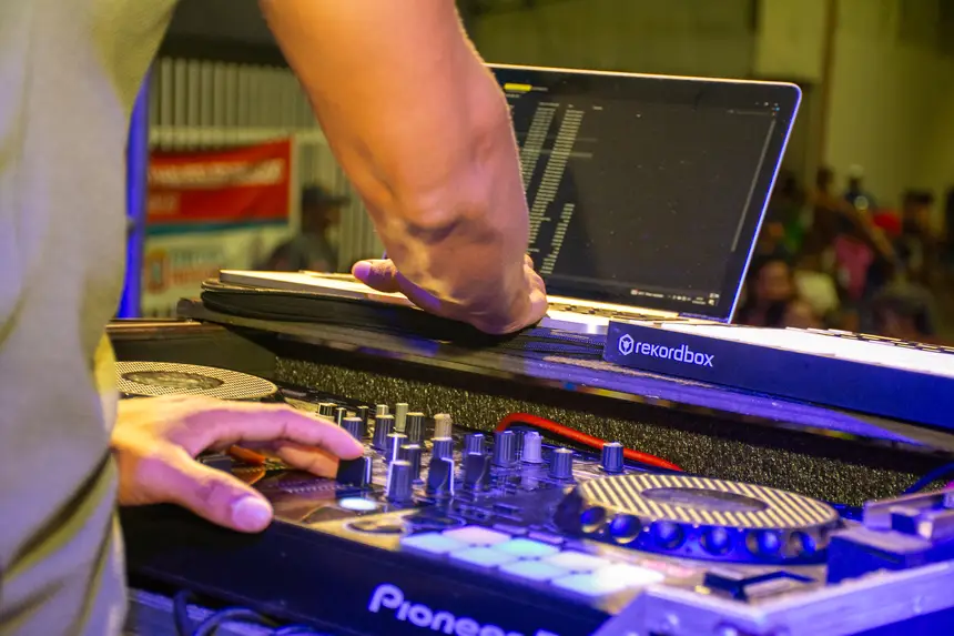  <div class='credito_fotos'>Foto: Karla Reis &nbsp;&nbsp;|&nbsp;&nbsp; <a href='/midias/2026/originais/20260214104513-GF00009303-F00110789.webp' download><i class='fa-solid fa-download'></i> Download</a></div>