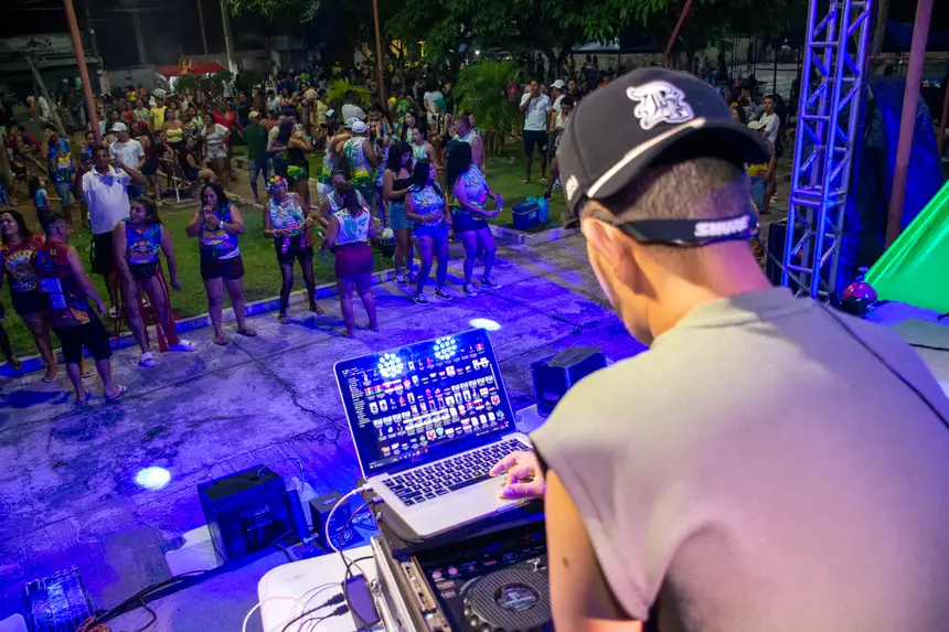  <div class='credito_fotos'>Foto: Karla Reis &nbsp;&nbsp;|&nbsp;&nbsp; <a href='/midias/2026/originais/20260214104515-GF00009303-F00110790.webp' download><i class='fa-solid fa-download'></i> Download</a></div>