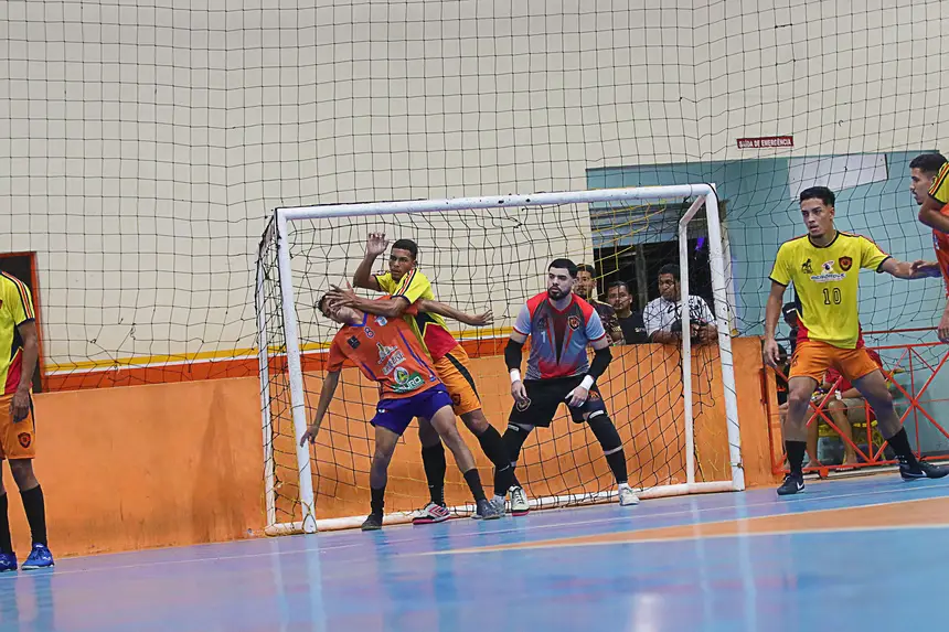 Campeonato Série B <div class='credito_fotos'>Foto: Márcio Souza &nbsp;&nbsp;|&nbsp;&nbsp; <a href='/midias/2026/originais/20260625235845-GF00009454-F00118851.webp' download><i class='fa-solid fa-download'></i> Download</a></div>