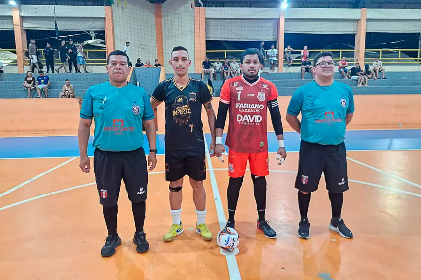 Campeonato Série B <div class='credito_fotos'>Foto: Márcio Souza &nbsp;&nbsp;|&nbsp;&nbsp; <a href='/midias/2026/originais/20260625235900-GF00009454-F00118861.webp' download><i class='fa-solid fa-download'></i> Download</a></div>