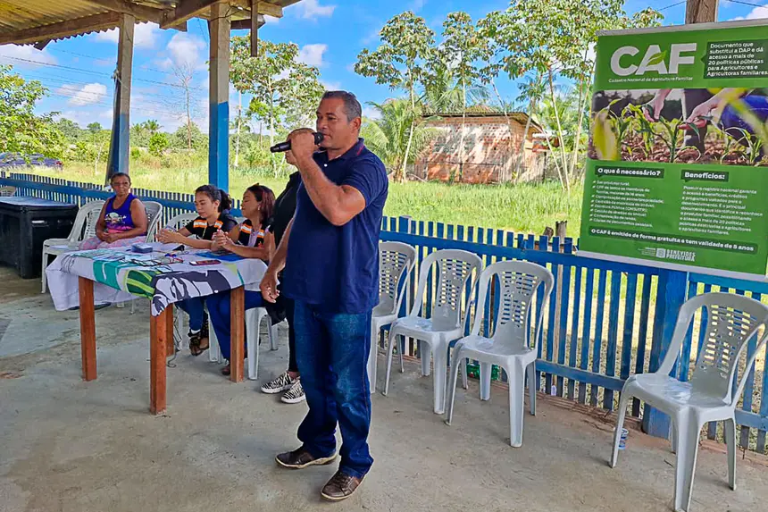 ENTREGA DE CADASTRO DE AGRICULTURA FAMILIAR NELSON MANDELA <div class='credito_fotos'>Foto: Márcio Souza &nbsp;&nbsp;|&nbsp;&nbsp; <a href='/midias/2026/originais/20260630124509-GF00009459-F00118977.webp' download><i class='fa-solid fa-download'></i> Download</a></div>