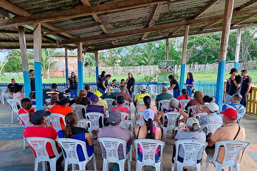 ENTREGA DE CADASTRO DE AGRICULTURA FAMILIAR NELSON MANDELA <div class='credito_fotos'>Foto: Márcio Souza &nbsp;&nbsp;|&nbsp;&nbsp; <a href='/midias/2026/originais/20260630124533-GF00009459-F00118992.webp' download><i class='fa-solid fa-download'></i> Download</a></div>