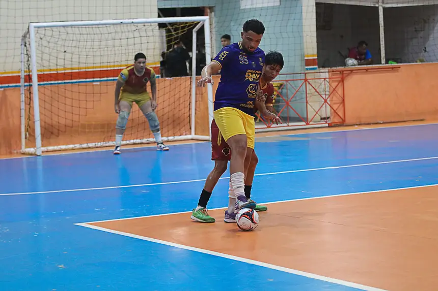 FUT-SAL SÉRIE B QUINTA FEIRA <div class='credito_fotos'>Foto: Márcio Souza &nbsp;&nbsp;|&nbsp;&nbsp; <a href='/midias/2026/originais/20260702232731-GF00009462-F00119118.webp' download><i class='fa-solid fa-download'></i> Download</a></div>