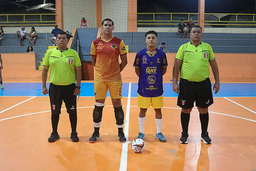 FUT-SAL SÉRIE B QUINTA FEIRA <div class='credito_fotos'>Foto: Márcio Souza &nbsp;&nbsp;|&nbsp;&nbsp; <a href='/midias/2026/originais/20260702232734-GF00009462-F00119120.webp' download><i class='fa-solid fa-download'></i> Download</a></div>