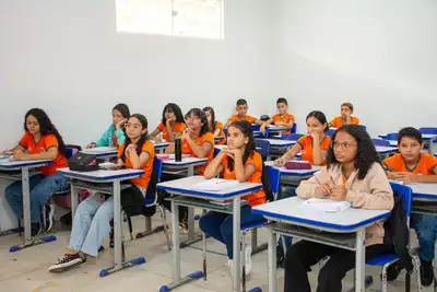 notícia: Volta às aulas movimenta escolas da rede municipal de Benevides