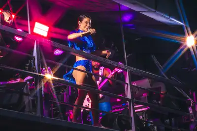 notícia: Estrela do Babado Novo agita multidão no Nagibão e faz história no Carnaval de Benevides