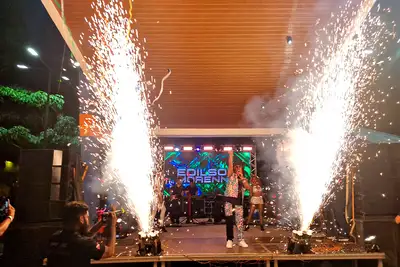 notícia: Carnaval marcou o domingo na Orla de Benfica 