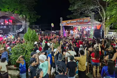 notícia: Carnaval de Benevides movimenta o Murinin com shows e comércio aquecido
